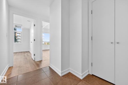 306 2606 109 Street, Edmonton, AB - Indoor Photo Showing Other Room
