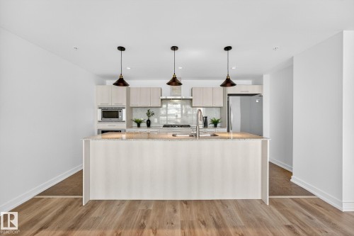 306 2606 109 Street, Edmonton, AB - Indoor Photo Showing Kitchen With Upgraded Kitchen