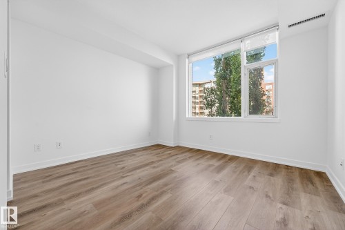 306 2606 109 Street, Edmonton, AB - Indoor Photo Showing Other Room