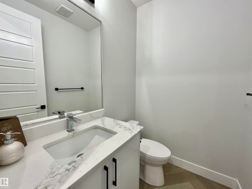 25 Baker Street, Ardrossan, AB - Indoor Photo Showing Bathroom