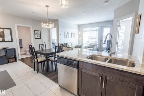 307 5151 Windermere Boulevard Nw, Edmonton, AB - Indoor