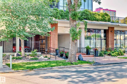 404 10028 119 Street, Edmonton, AB - Outdoor