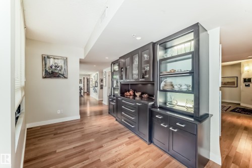 404 10028 119 Street, Edmonton, AB - Indoor Photo Showing Other Room