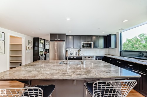 404 10028 119 Street, Edmonton, AB - Indoor Photo Showing Kitchen With Double Sink With Upgraded Kitchen