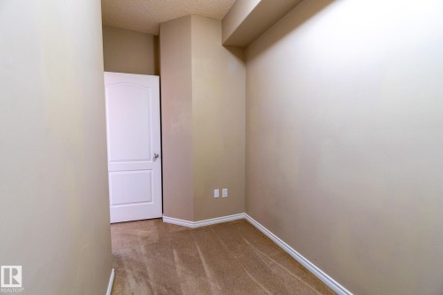 118 16807 100 Avenue, Edmonton, AB - Indoor Photo Showing Other Room