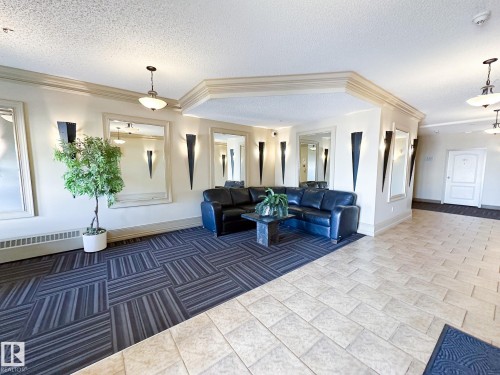 118 16807 100 Avenue, Edmonton, AB - Indoor