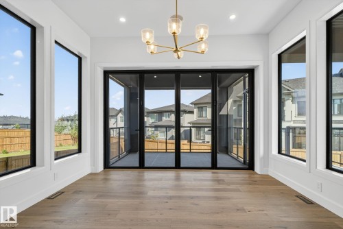 4706 Knight Close, Edmonton, AB - Indoor Photo Showing Other Room