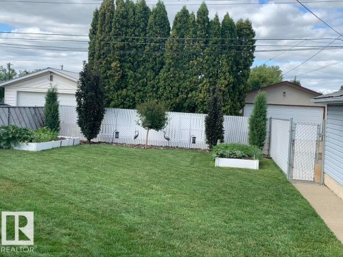7512 129A Avenue Nw, Edmonton, AB - Outdoor