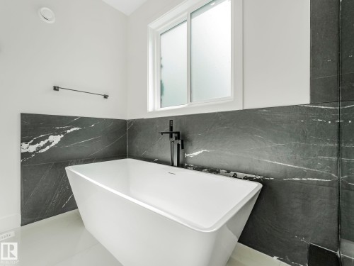 10963 129 Street, Edmonton, AB - Indoor