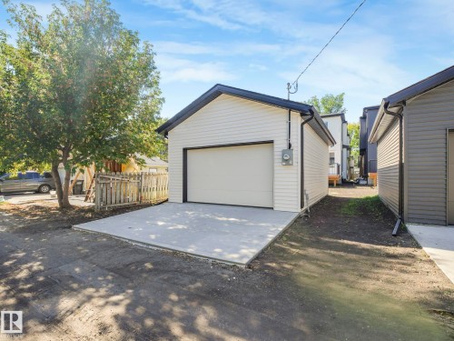 10963 129 Street, Edmonton, AB - Outdoor