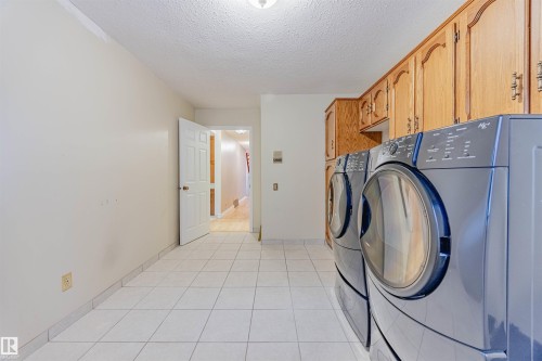 1602 106 Street, Edmonton, AB - Indoor Photo Showing Laundry Room