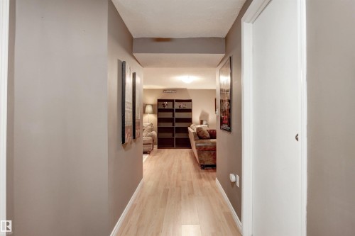 1704 39 Street, Edmonton, AB - Indoor Photo Showing Other Room