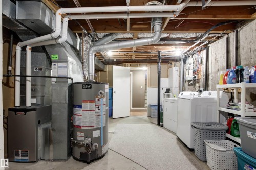 1704 39 Street, Edmonton, AB - Indoor Photo Showing Laundry Room