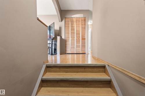 1704 39 Street, Edmonton, AB - Indoor Photo Showing Other Room