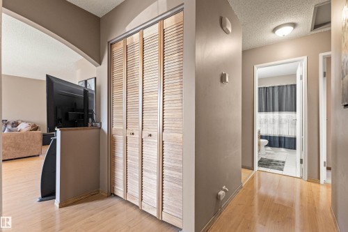 1704 39 Street, Edmonton, AB - Indoor Photo Showing Other Room