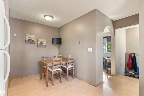 1704 39 Street, Edmonton, AB - Indoor