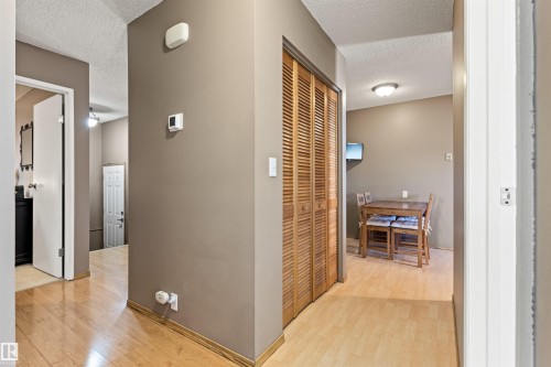 1704 39 Street, Edmonton, AB - Indoor Photo Showing Other Room