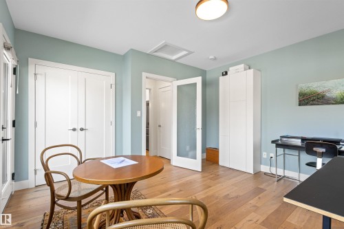 14412 80 Avenue Nw, Edmonton, AB - Indoor