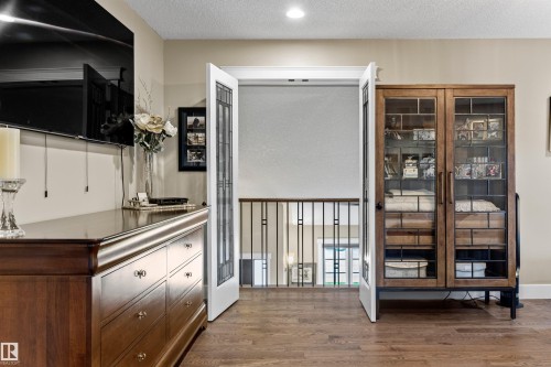 212 Wolf Ridge Close Nw, Edmonton, AB - Indoor Photo Showing Other Room