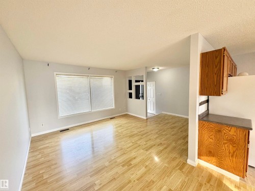 12231 44 Street Nw, Edmonton, AB - Indoor