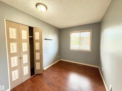 12231 44 Street Nw, Edmonton, AB - Indoor Photo Showing Other Room