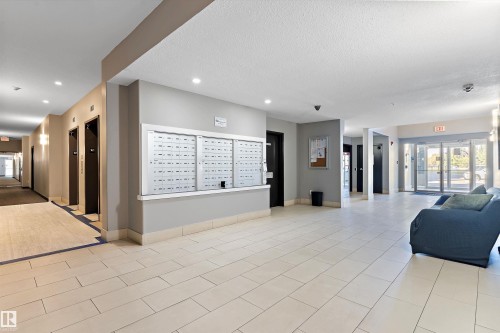110 14808 125 Street, Edmonton, AB - Indoor