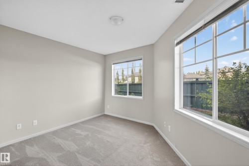 112 2503 Hanna Crescent, Edmonton, AB - Indoor Photo Showing Other Room