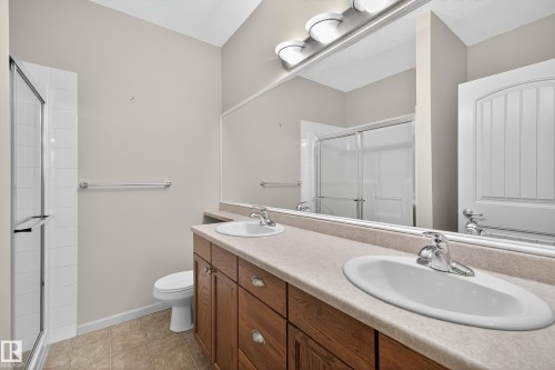 112 2503 Hanna Crescent, Edmonton, AB - Indoor Photo Showing Bathroom