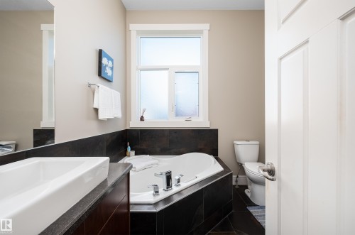 3604 16 Street, Edmonton, AB - Indoor Photo Showing Bathroom
