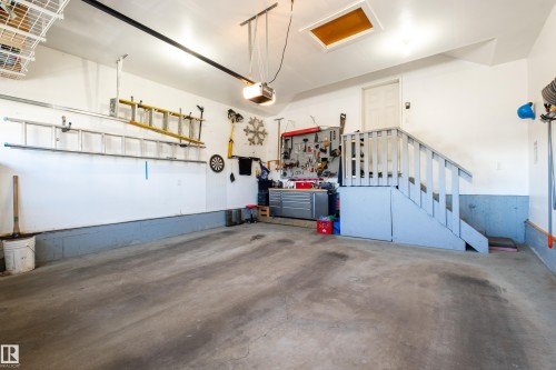 3604 16 Street, Edmonton, AB - Indoor Photo Showing Garage