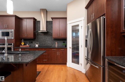 3604 16 Street, Edmonton, AB - Indoor Photo Showing Kitchen