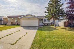 4533 29 Avenue NW  Edmonton, AB T6L 4W6