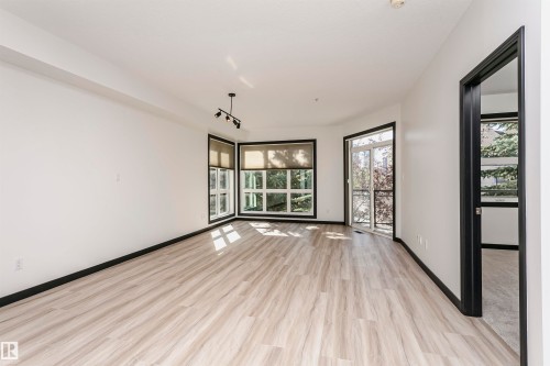 203 11933 106 Avenue, Edmonton, AB - Indoor Photo Showing Other Room