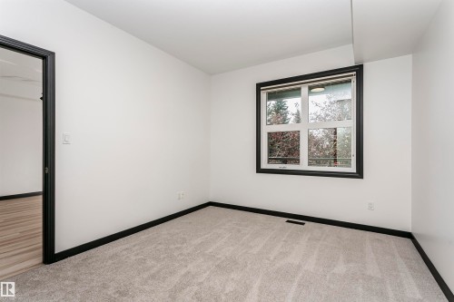 203 11933 106 Avenue, Edmonton, AB - Indoor Photo Showing Other Room