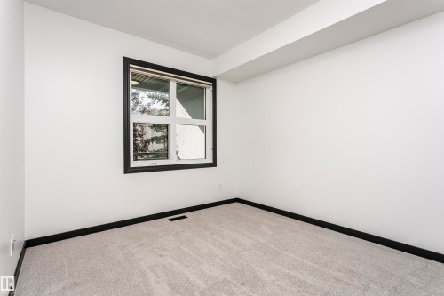 203 11933 106 Avenue, Edmonton, AB - Indoor Photo Showing Other Room