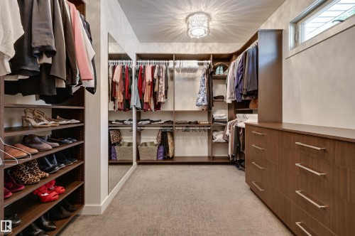 9415 144 Street, Edmonton, AB - Indoor With Storage