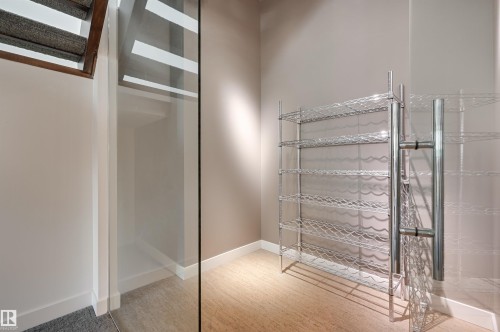 9415 144 Street, Edmonton, AB - Indoor