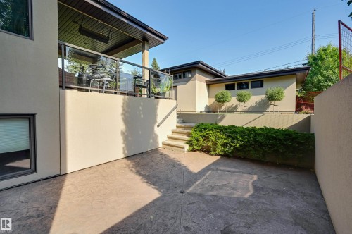 9415 144 Street, Edmonton, AB - Outdoor