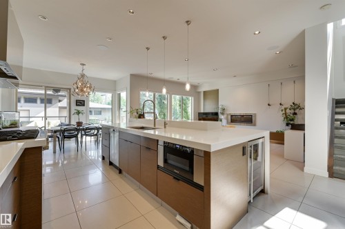 9415 144 Street, Edmonton, AB - Indoor Photo Showing Kitchen With Upgraded Kitchen