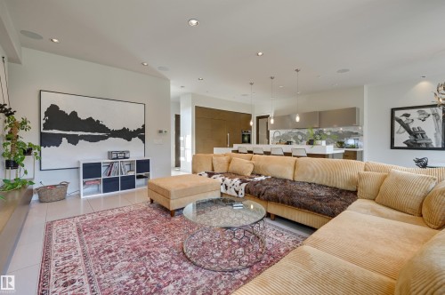 9415 144 Street, Edmonton, AB - Indoor Photo Showing Living Room