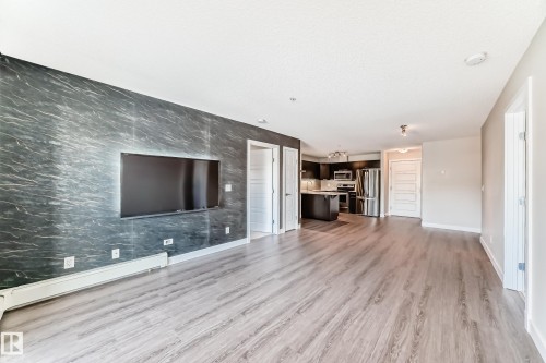 220 14808 125 Street, Edmonton, AB - Indoor
