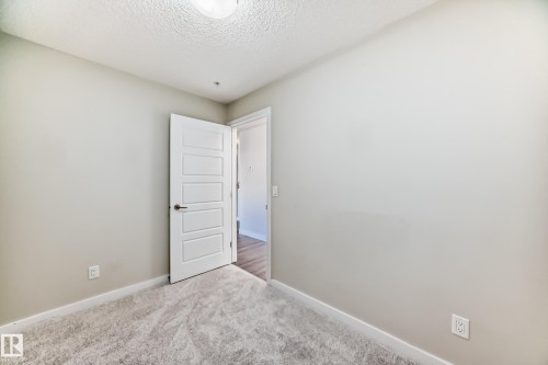 220 14808 125 Street, Edmonton, AB - Indoor