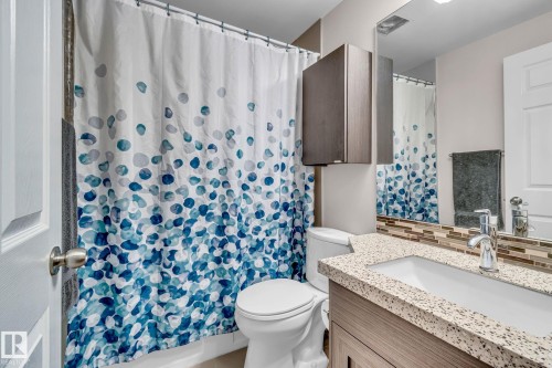 104 10046 110 Street, Edmonton, AB - Indoor Photo Showing Bathroom