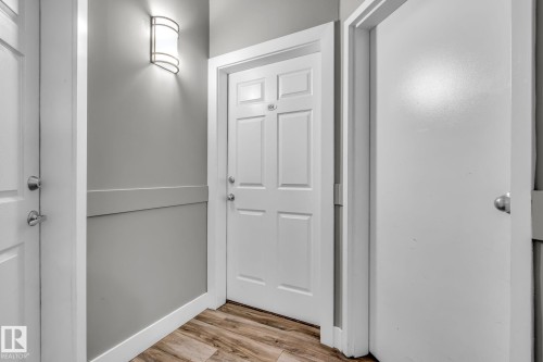 104 10046 110 Street, Edmonton, AB - Indoor Photo Showing Other Room