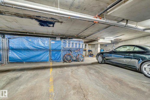 104 10046 110 Street, Edmonton, AB - Indoor Photo Showing Garage