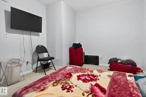 209 3353 16A, Edmonton, AB - Indoor Photo Showing Bedroom