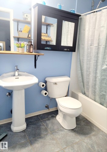 1704 10024 Jasper Avenue, Edmonton, AB - Indoor Photo Showing Bathroom
