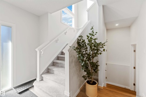 310 Balsam Link, Leduc, AB - Indoor Photo Showing Other Room