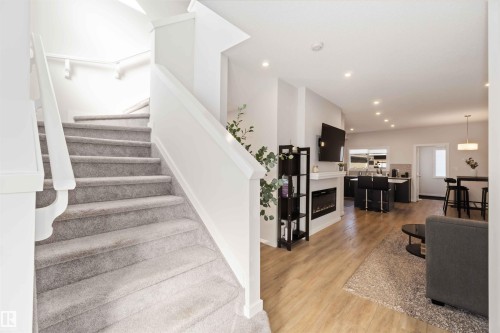 310 Balsam Link, Leduc, AB - Indoor Photo Showing Other Room