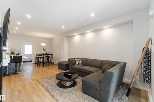 310 Balsam Link, Leduc, AB - Indoor Photo Showing Living Room